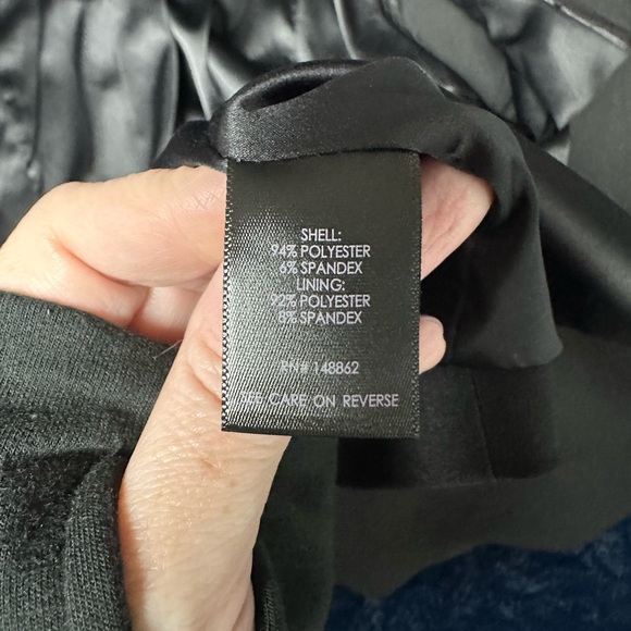 Blazer - Picture 2 of 7